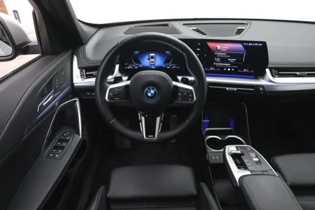 BMW X1 (2025) thumbnail 3