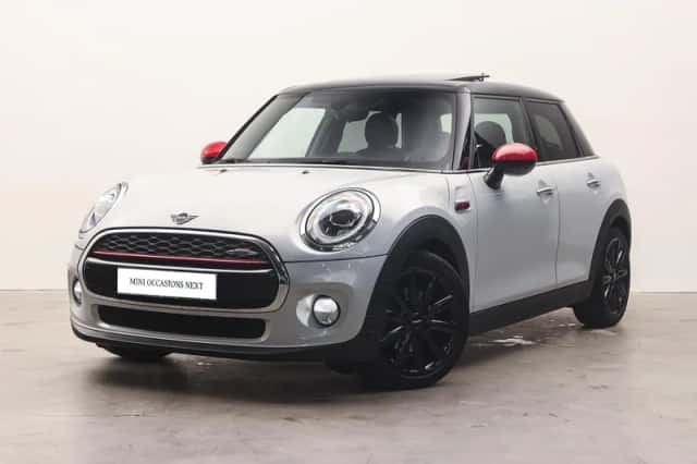 MINI Hatchback (2019) thumbnail 1
