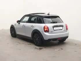 MINI Hatchback (2019) thumbnail 2