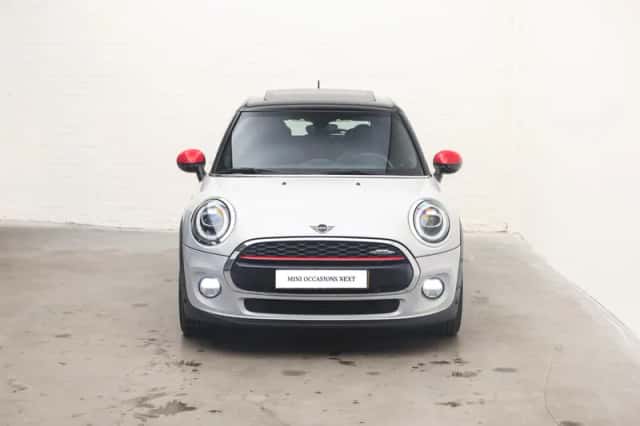 MINI Hatchback (2019) thumbnail 6
