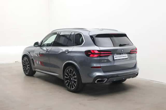 BMW X5 (2025) thumbnail 2