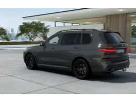 BMW X7 (2026) thumbnail 2