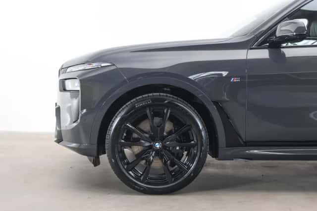 BMW X7 (2026) thumbnail 4