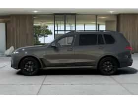 BMW X7 (2026) thumbnail 5