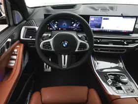 BMW X7 (2026) thumbnail 3