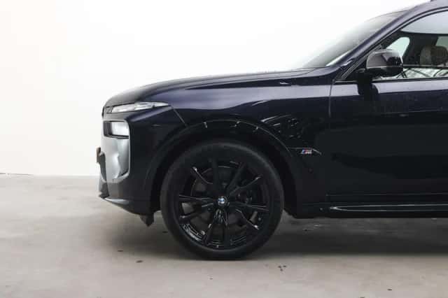 BMW X7 (2026) thumbnail 5