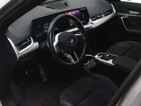 BMW X1 (2023) thumbnail 8