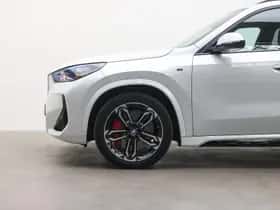 BMW iX1 (2025) thumbnail 5