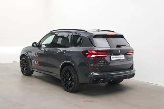 BMW X5 (2026) thumbnail 2