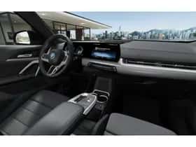 BMW iX1 (2026) thumbnail 8