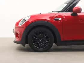 MINI Cabrio (2019) thumbnail 4
