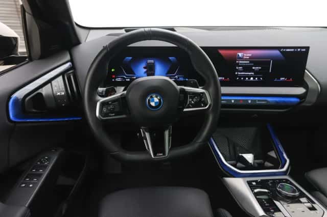 BMW X3 (2025) thumbnail 3