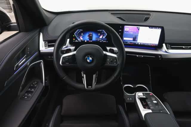 BMW X1 (2025) thumbnail 3