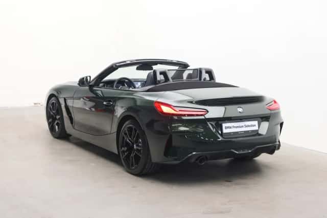 BMW Z4 (2024) thumbnail 2