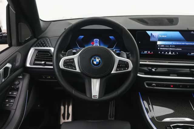 BMW X5 (2024) thumbnail 3