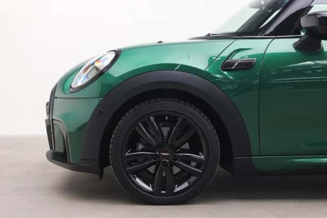 MINI Hatchback (2023) thumbnail 5