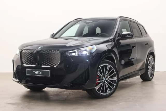 BMW iX1 (2026) thumbnail 1