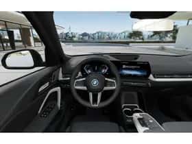 BMW iX1 (2026) thumbnail 7