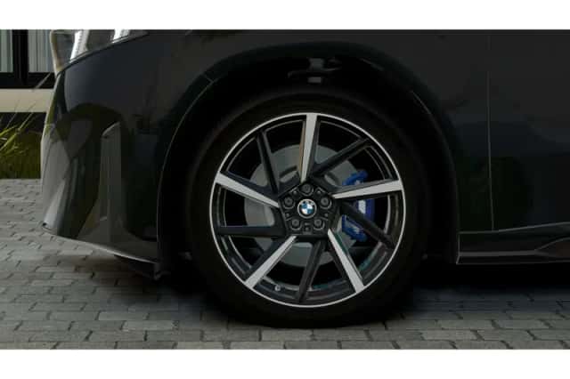 BMW iX3 (2026) thumbnail 6