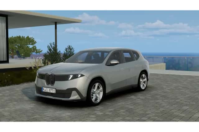 BMW iX3 (2026) thumbnail 1