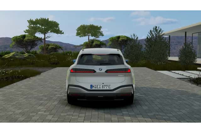 BMW iX3 (2026) thumbnail 4