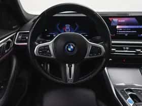 BMW i4 (2023) thumbnail 3