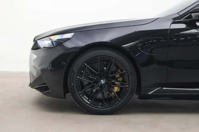 BMW M5 (2026) thumbnail 4