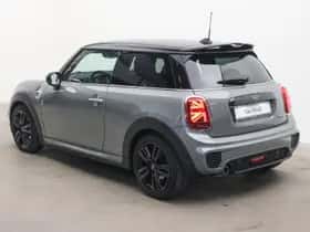 MINI Hatchback (2018) thumbnail 2