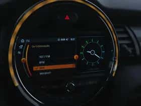MINI Hatchback (2018) thumbnail 16