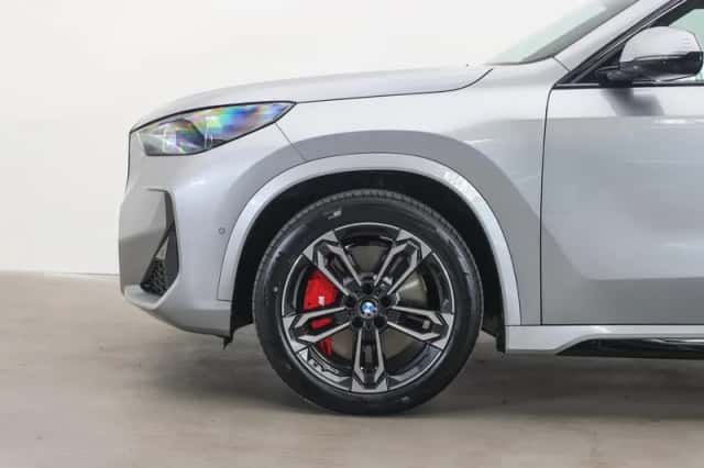 BMW iX1 (2026) thumbnail 4
