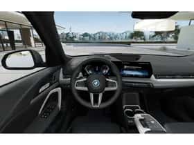 BMW iX1 (2026) thumbnail 7