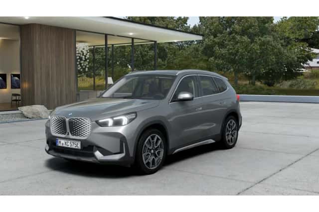 BMW iX1 (2026) thumbnail 1