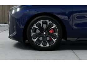 BMW iX (2026) thumbnail 6