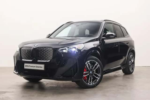 BMW iX1 (2026) thumbnail 1