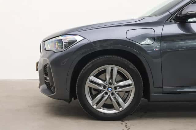 BMW X1 (2021) thumbnail 4