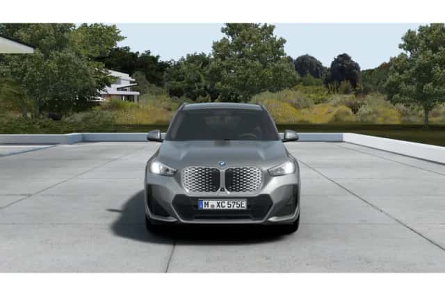 BMW iX1 (2026) thumbnail 3