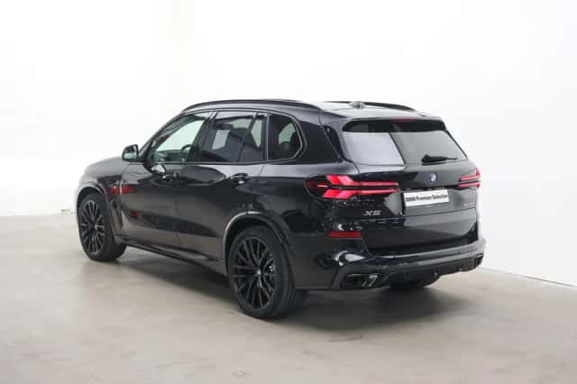 BMW X5 (2026) thumbnail 2
