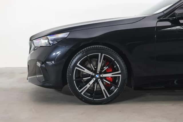 BMW i5 (2026) thumbnail 4