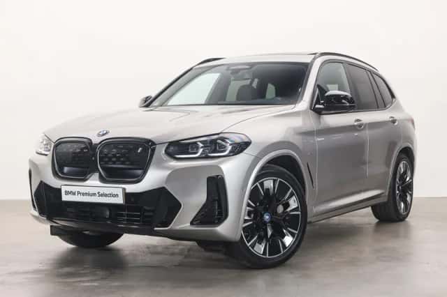 BMW iX3 (2023) thumbnail 1