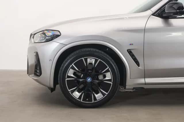 BMW iX3 (2023) thumbnail 5