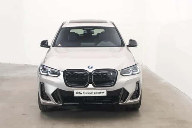 BMW iX3 (2023) thumbnail 6