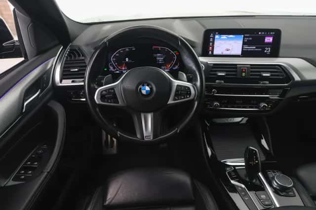 BMW X4 (2021) thumbnail 3