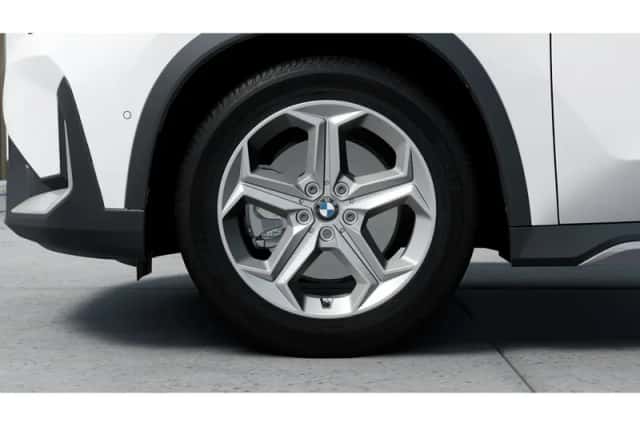BMW iX1 (2026) thumbnail 6