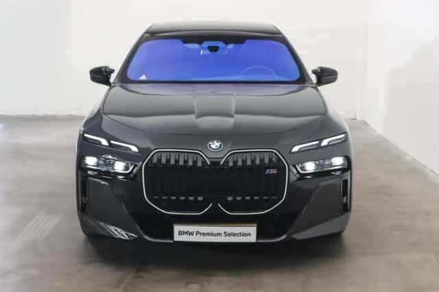 BMW 7-Serie (2024) thumbnail 5
