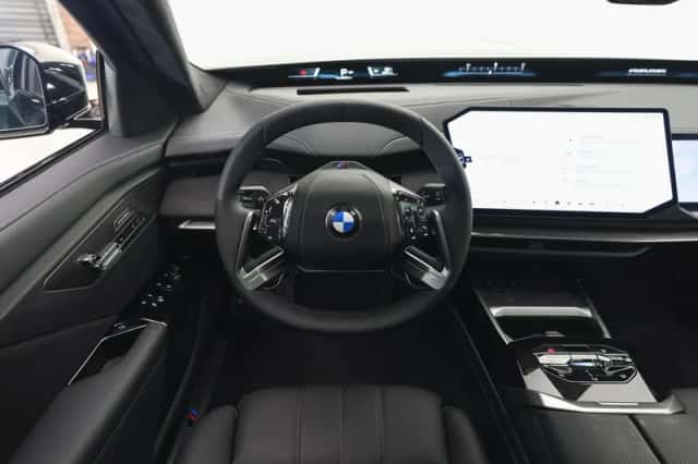 BMW i7 (2026) thumbnail 3
