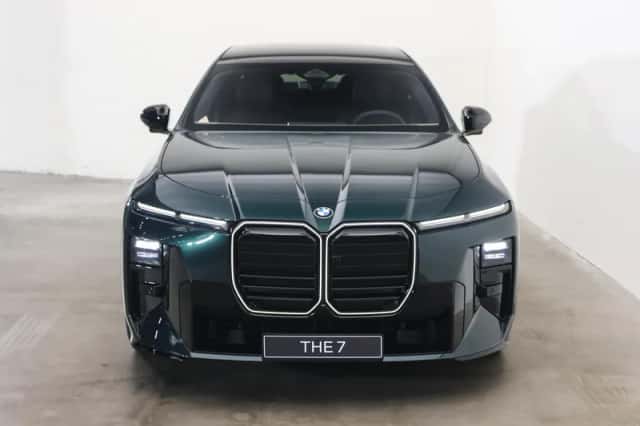 BMW i7 (2026) thumbnail 5