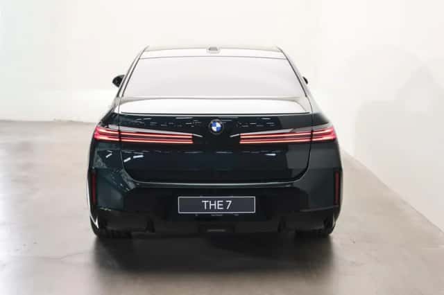 BMW i7 (2026) thumbnail 6