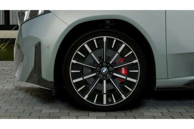 BMW iX3 (2026) thumbnail 6