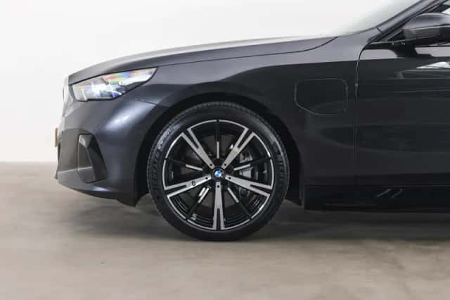 BMW 5-Serie (2026) thumbnail 4