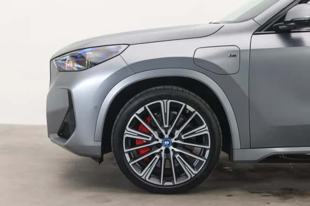 BMW X1 (2024) thumbnail 4